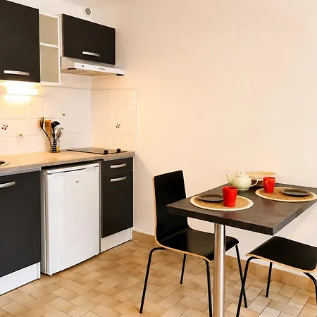 Centre-ville Avec Ascenseur - Le Mistral Apartmán