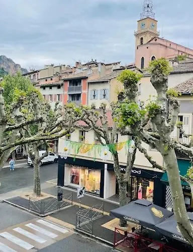 Mistral - Acenseur - Centre-ville Apartment *